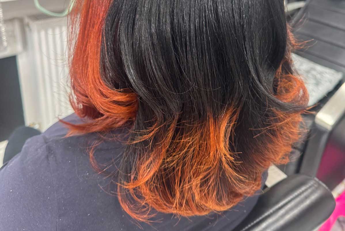 Smooth weave styled with a natural-looking closure